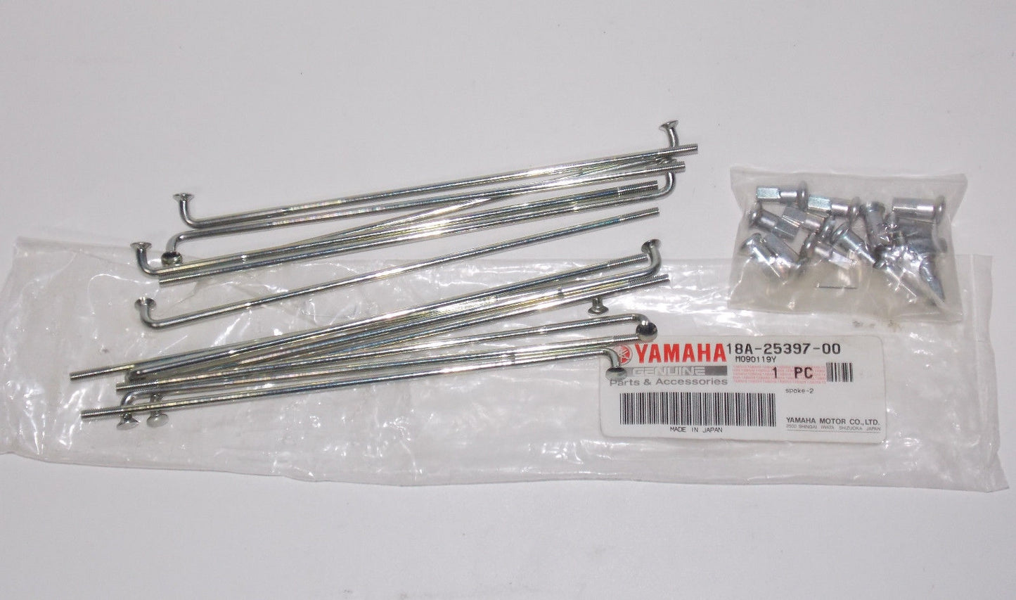13 REAR FRONT WHEEL SPOKE + NIPPLES YAMAHA MOTORCYCLE 18A-25397-00 - MotoRaider