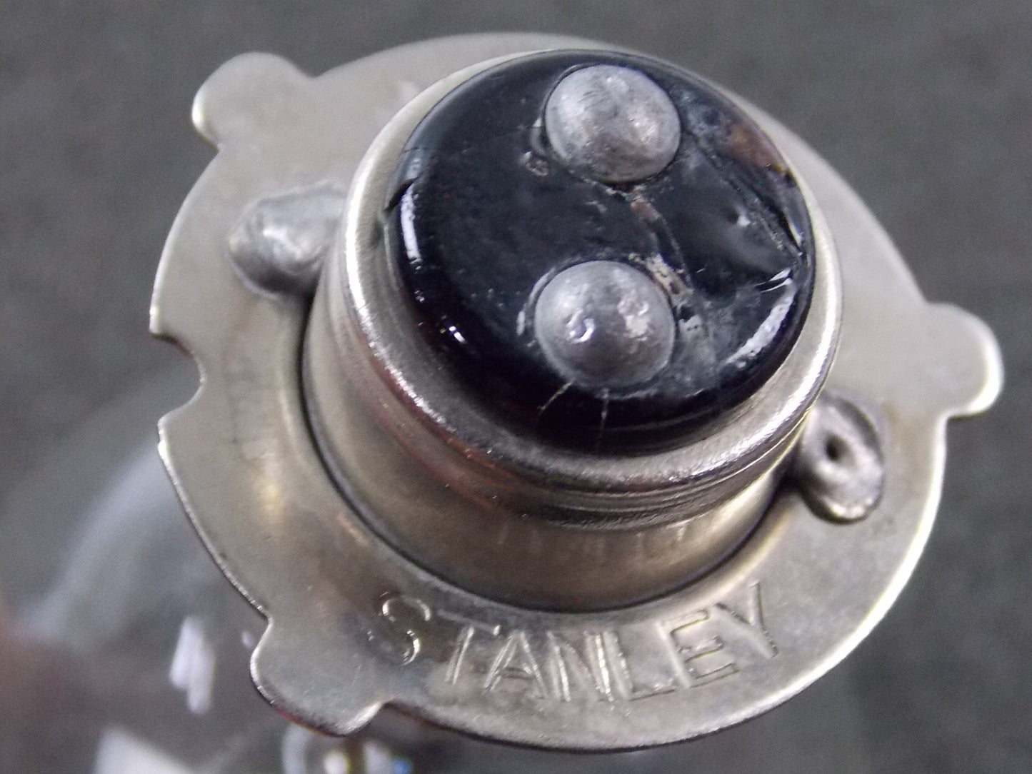 STANLEY HEADLIGHT BULB DOUBLE CONTACT 12V 60/60W BASE P15D-3 # A3070 - MotoRaider