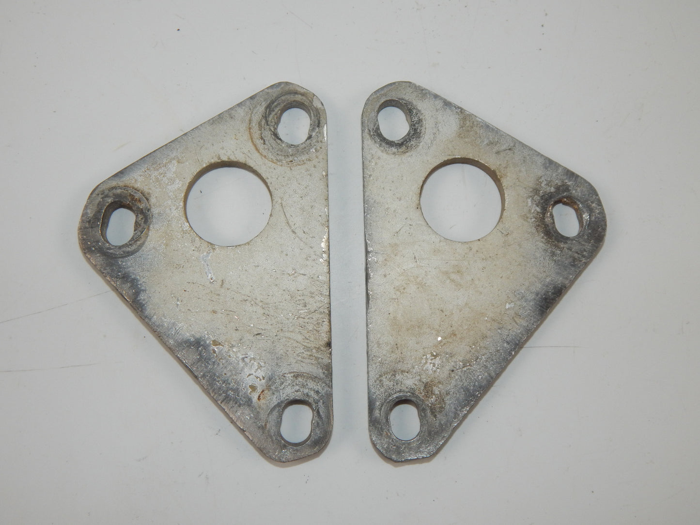 VINTAGE HUSQVARNA 1977 CR GP WR AE FRAME ENGINE MOTOR FRONT MOUNT PLATE+BOLT - MotoRaider