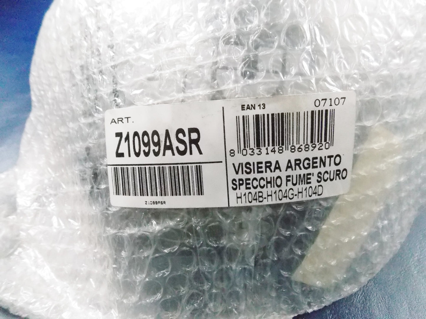 GIVI Z1099ASRV HELMET VISOR SCREEN SHIELD DARK SMOKE H104B-H104G-H104D - MotoRaider