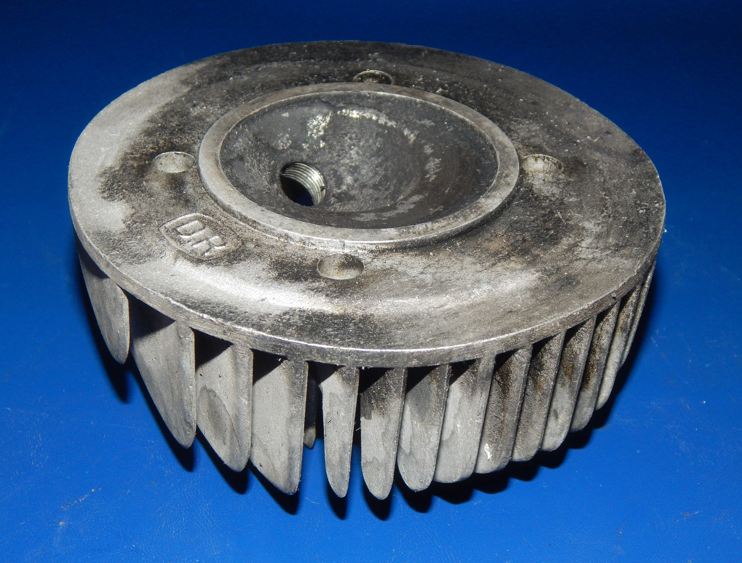 VESPA ENGINE MOTOR CYLINDER HEAD STAMPED "D.R" VINTAGE SCOOTER ITALY - MotoRaider