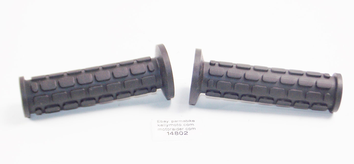 HANDLEBAR BLACK RUBBER HAND GRIPS SCCOTER MOTORCYCLE APRILIA CAGIVA GUZZI MORINI - MotoRaider