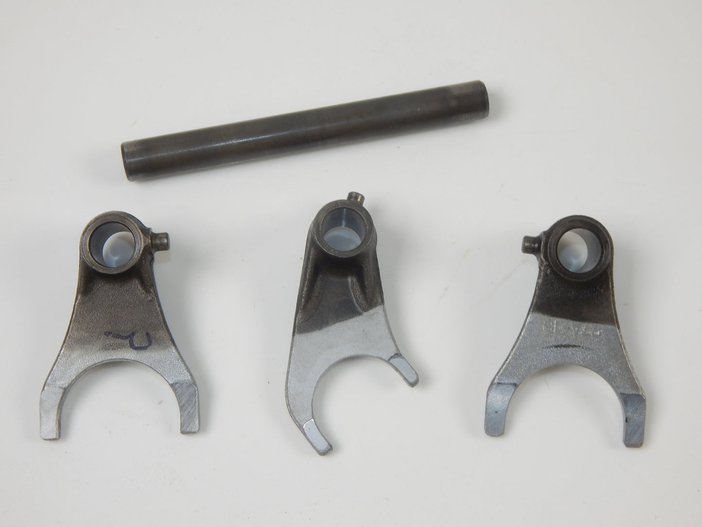 1986 SUZUKI GSXR750 MOTOR GEAR CHNAGE FORK SHIFT No 1,2,3+SHAFT ROD TRANSMISSION - MotoRaider
