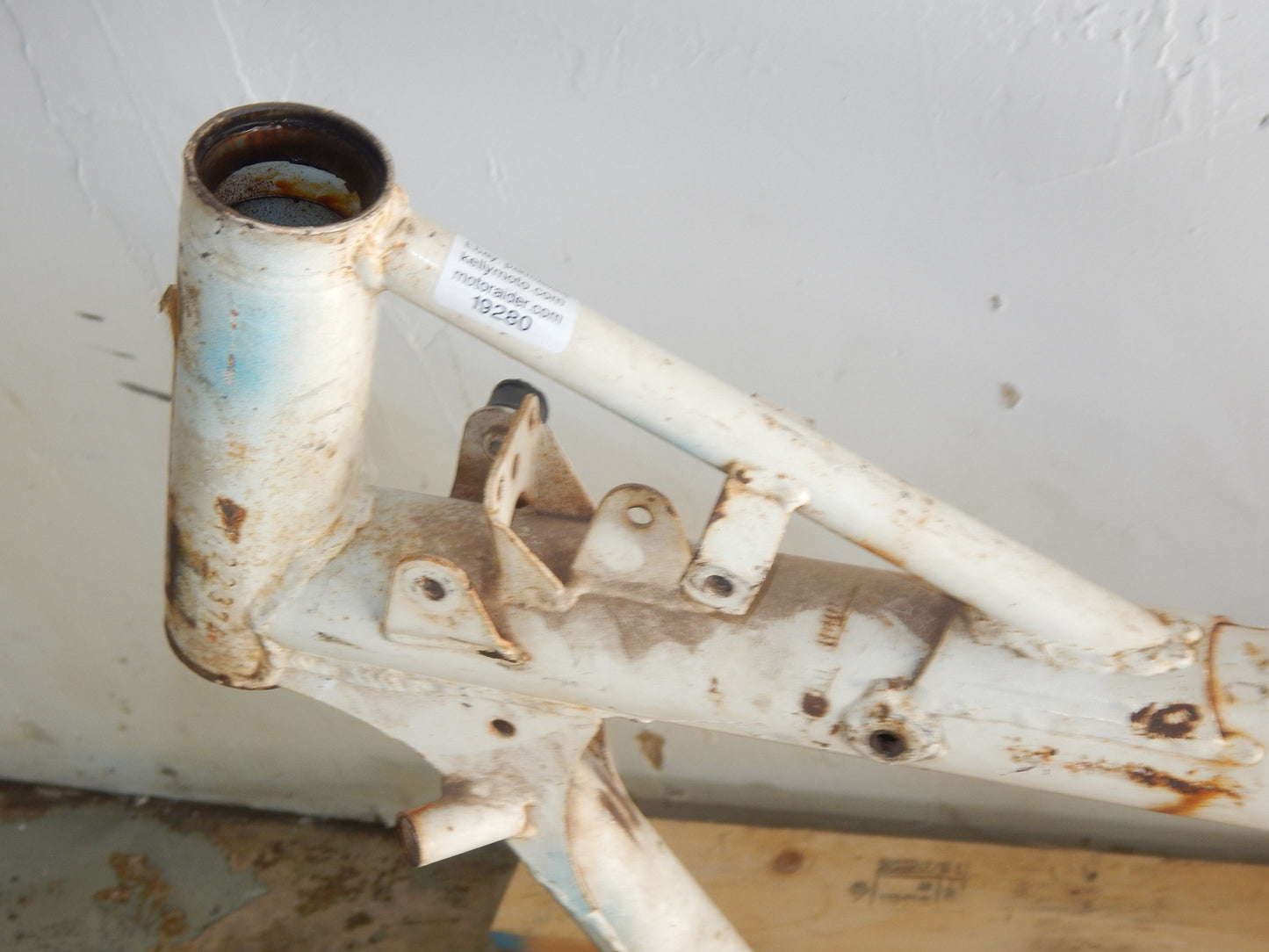 HUSQVARNA 1985 CR-500 1986 125 500 4S Motocross FRAME CHASSIS VINTAGE CP-22374 - MotoRaider