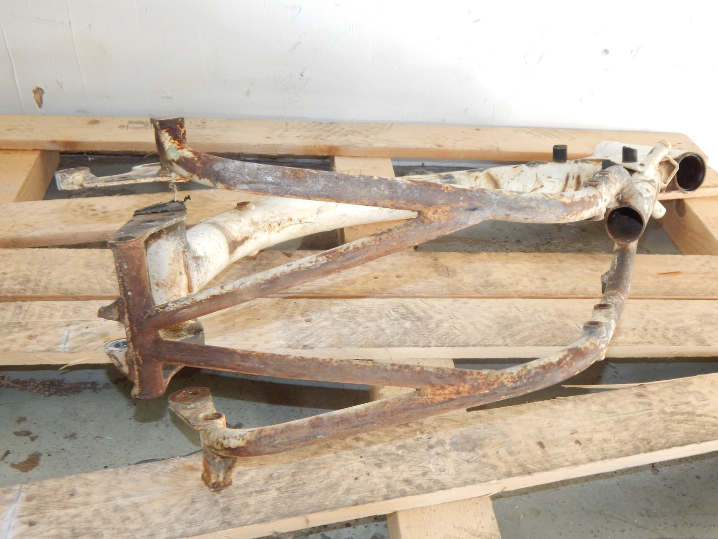 HUSQVARNA 1985 250 500 CR FRAME CHASSIS VINTAGE CP-02250 - MotoRaider