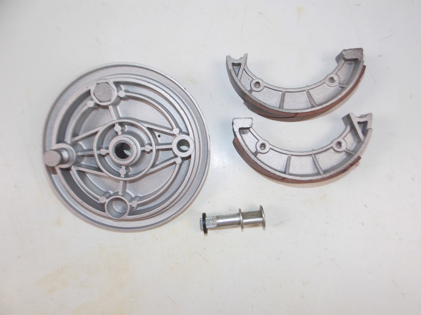 VINTAGE MOTORCYCLE GRIMECA FRONT WHEEL BRAKE PLATE+SHOES OD=160MM CAGIVA GILERA - MotoRaider