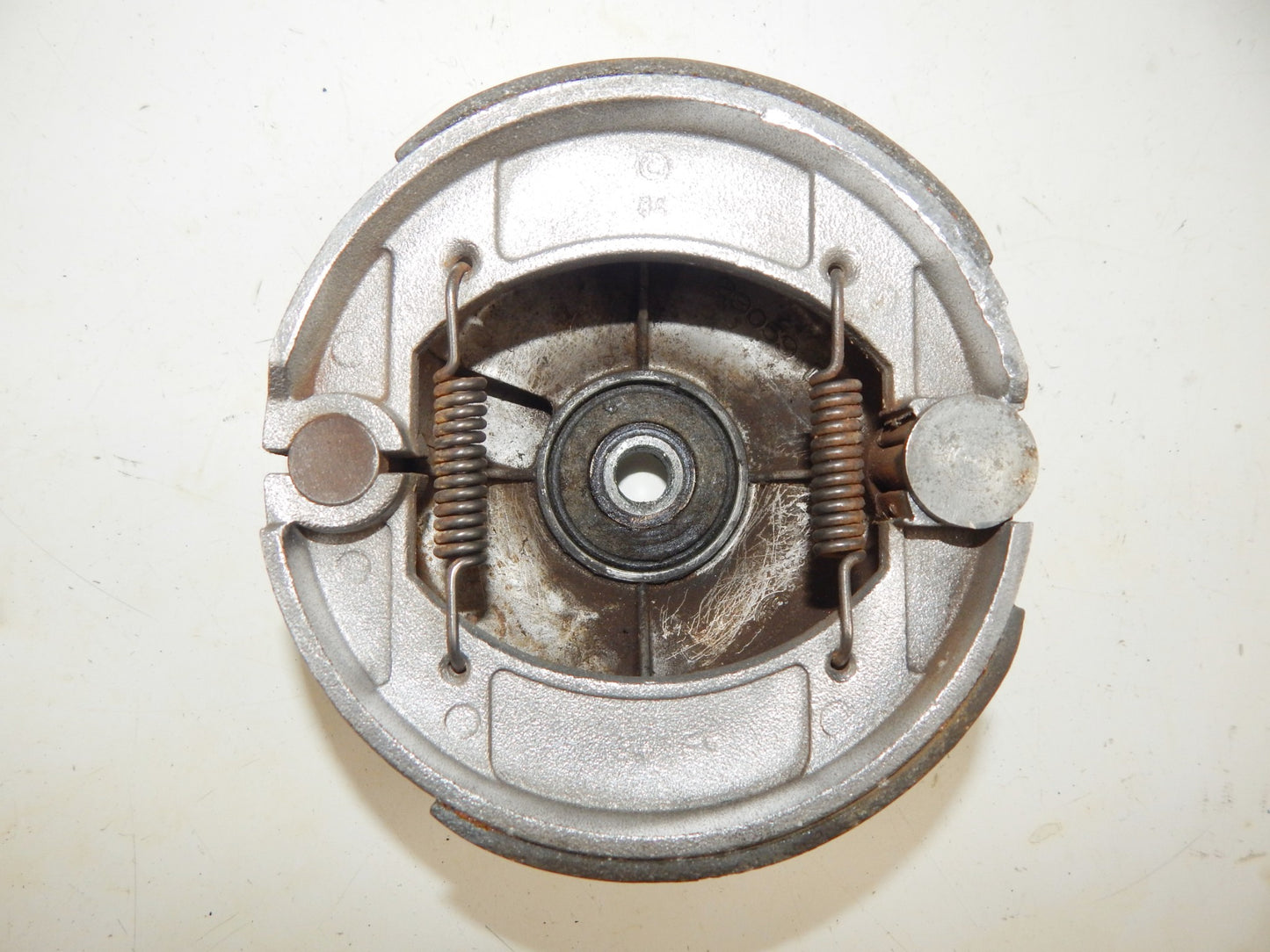 1970 GILERA 125 GIUBILEO FRONT WHEEL HUB BRAKE SHOES PLATE VINTAGE ITALY - MotoRaider