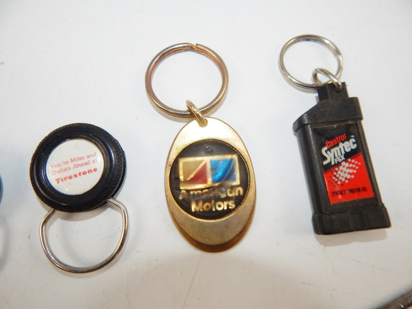 MIX VINTAGE KEY CHAIN FOB WALKER SYNTEC AMC ALASKA FIRESTONE MOBIL VODKA MOBIL - MotoRaider