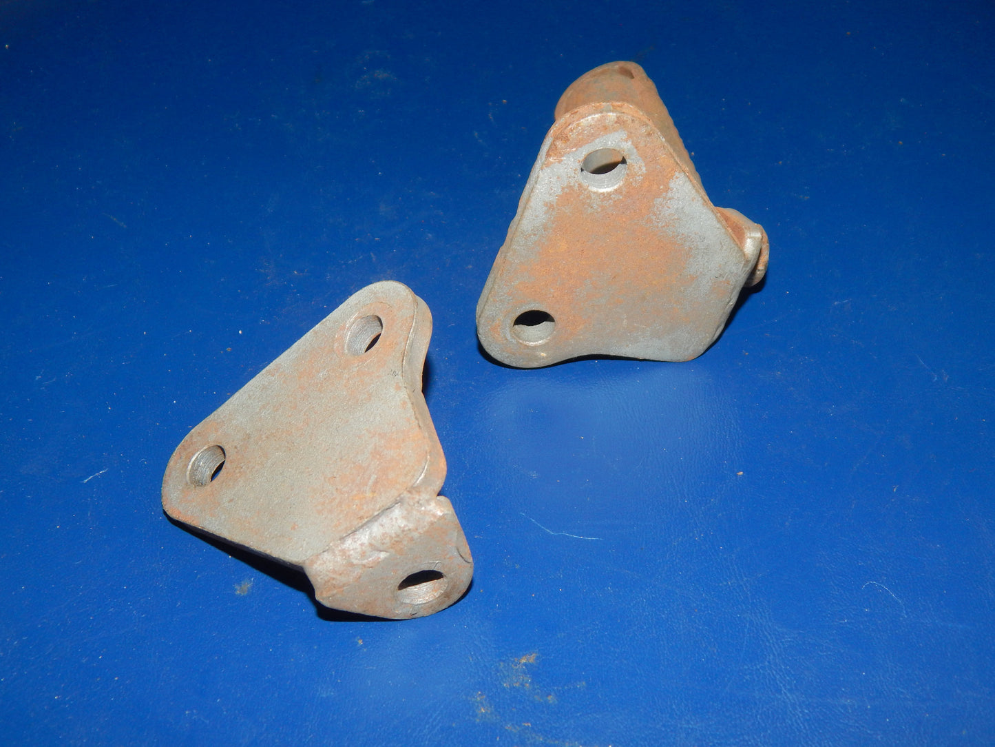 1pr 1970's HERCULES GS MX FOOT PEGS STAND STAY MOUNT FRAME CHASSIS R L SPRING - MotoRaider