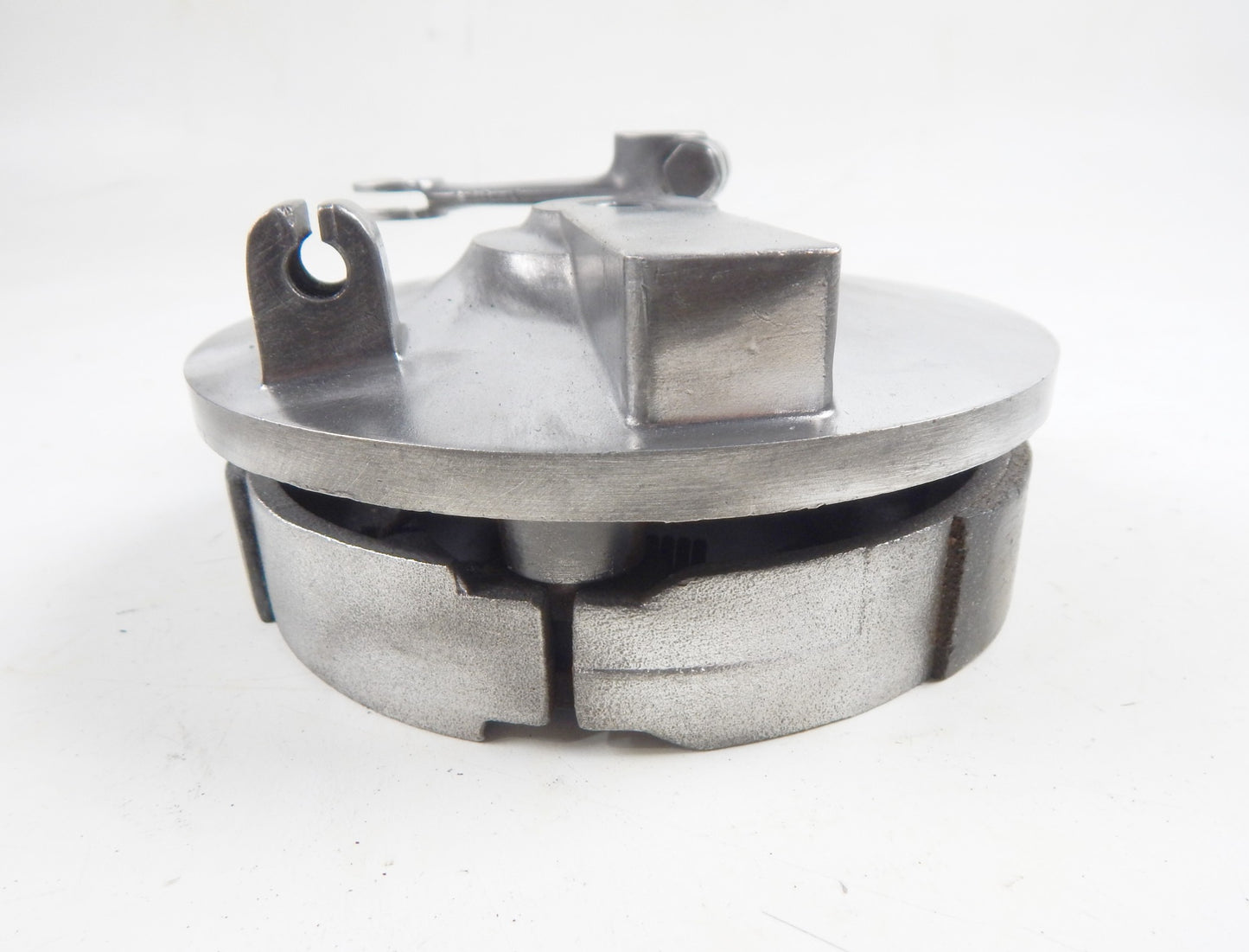 1970 GILERA 125 GIUBILEO FRONT WHEEL HUB BRAKE SHOES PLATE VINTAGE ITALY - MotoRaider