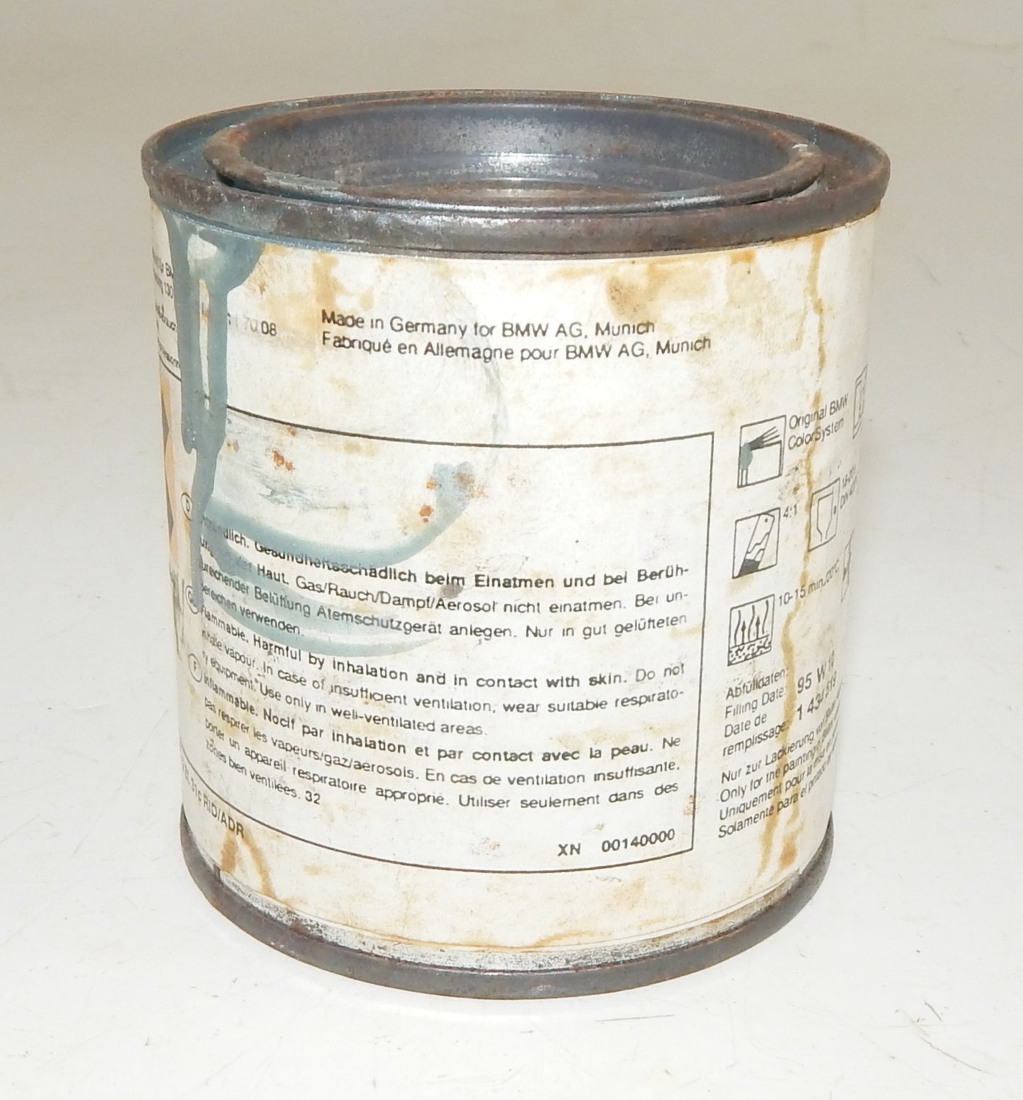 OEM BMW PAINT CAN 250ml BASECOAT METALLIC BMW 204 COLUMBIA SILVER 51919058260 - MotoRaider