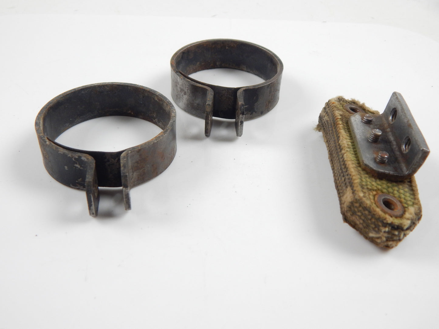 VINTAGE SCOOTER 1960 LAMBRETTA LI 150 MOTOR IGNITION COIL BRACKETS MOUNT CLAMPS - MotoRaider