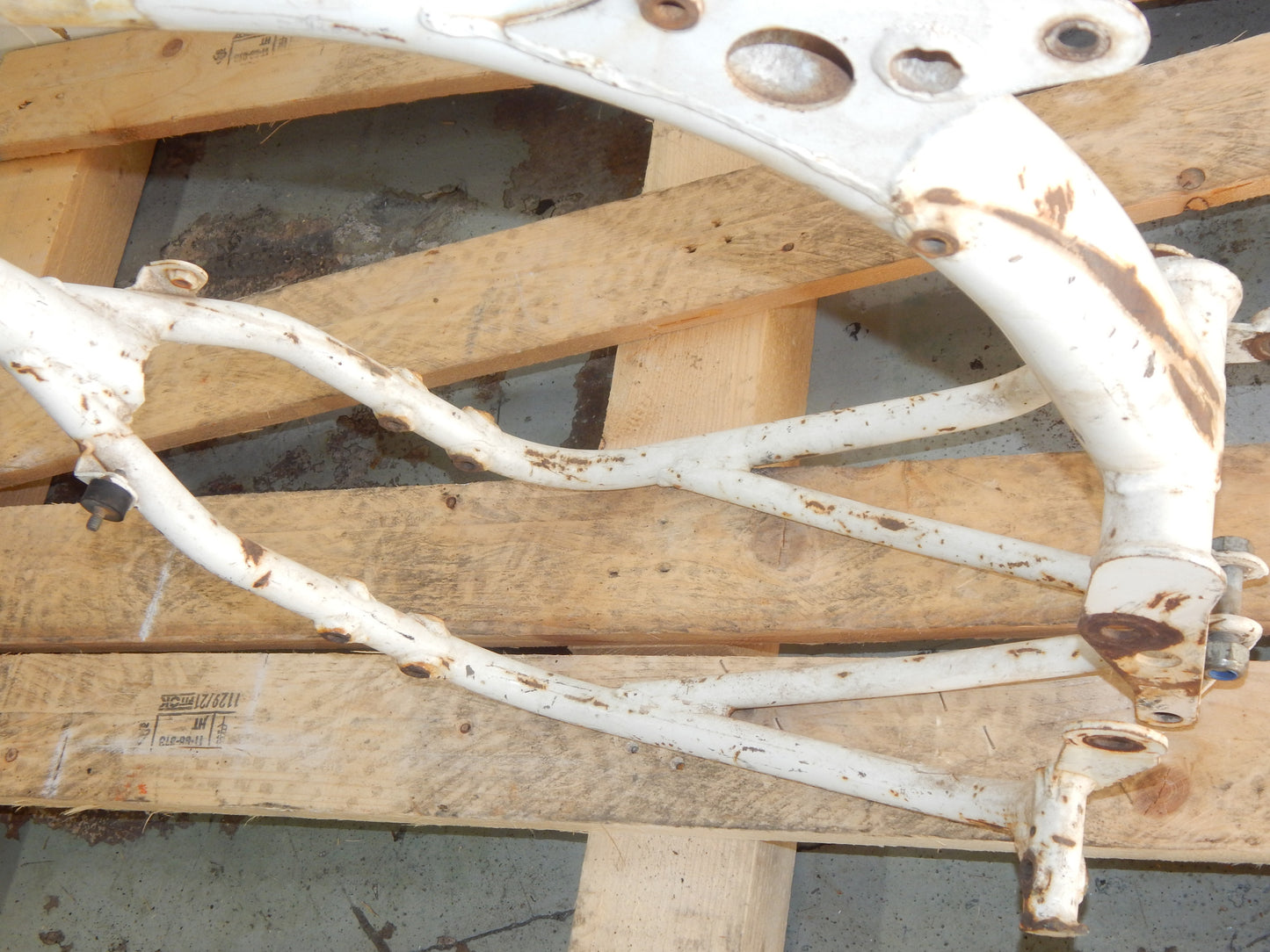 HUSQVARNA 1985 500 CR 1986 125 250 500 4S Cross Country FRAME CHASSIS CP-09700 - MotoRaider