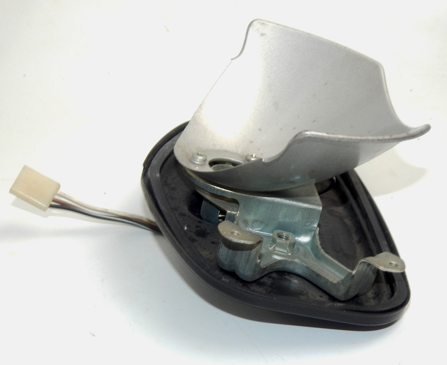 OEM SUZUKI GS 250 GS 750 TAIL STOP LIGHT BASE 365710-14 + RUBBER SEAL GASKET - MotoRaider
