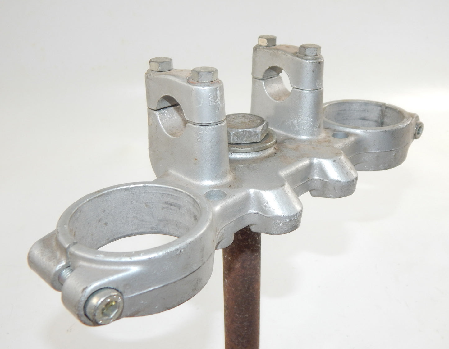 FRONT FORK TRIPLE TREE STEERING PLATE LEG 53mm APRILIA SX 125 2-STROKE 302068 - MotoRaider