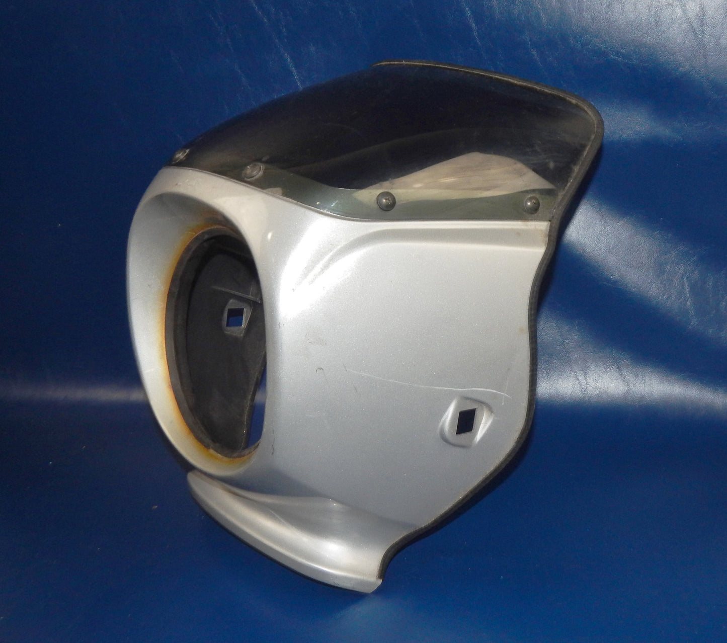 1980's SUZUKI GSX250 WINDSCREEN WINDSHIELD UPPER FAIRING COWLING 94411-4440 - MotoRaider