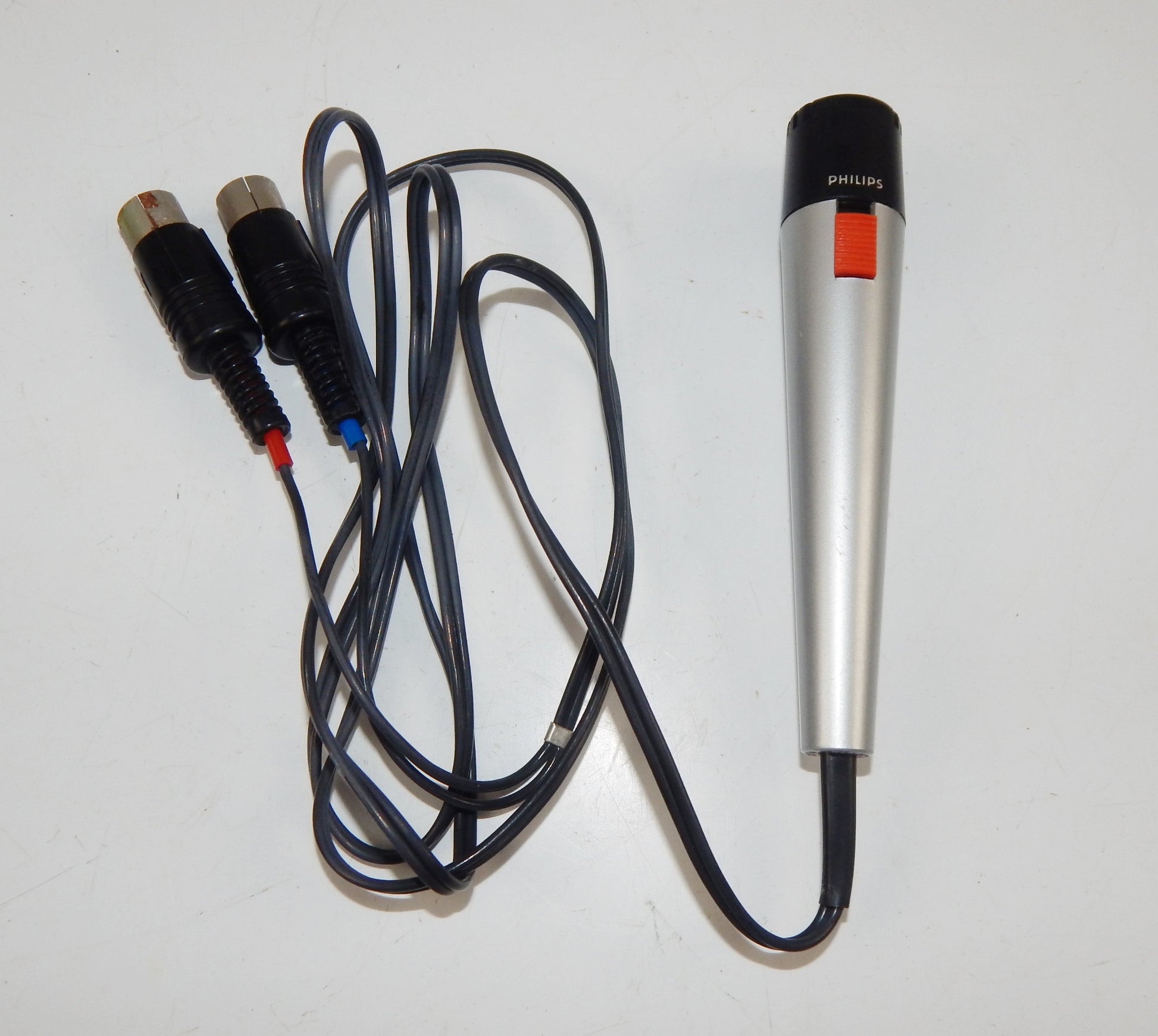 1970's PHILLIPS CASSETE RECORDER PLAYER 2202 TAPE SPEED 4.75 cm/s MICHROPHONE - MotoRaider