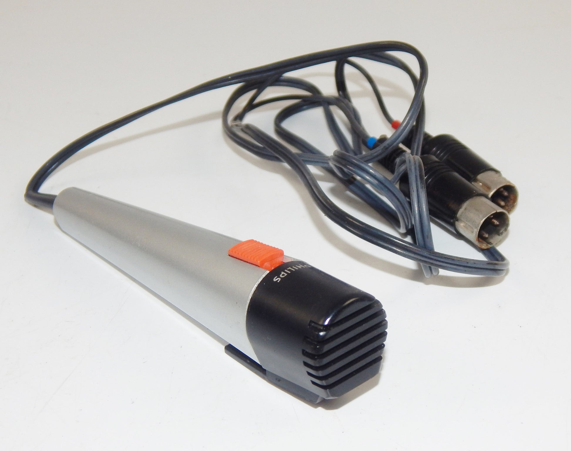 1970's PHILLIPS CASSETE RECORDER PLAYER 2202 TAPE SPEED 4.75 cm/s MICHROPHONE - MotoRaider