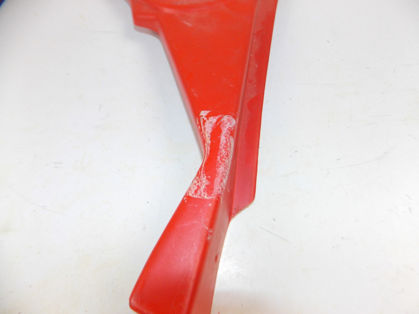 VINTAGE BETA 1983 CR 250 FRAME CHASSIS RH PLASTIC COVER RED PANEL MOTOCROSS - MotoRaider