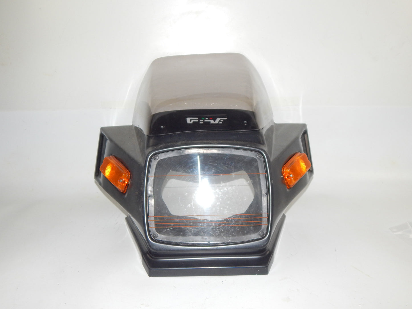 1990's GIVI A18 UNIVERSAL COCKPIT FAIRING SCREEN WINDSHIELD VINTAGE DUCATI BMW - MotoRaider