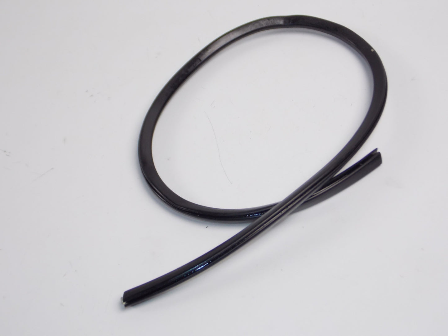 OEM LAVERDA WIND SCREEN FAIRING RUBBER EDGE 2 FEET 55120180 | 55 120 180 - MotoRaider