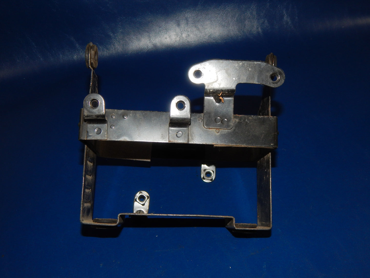 1993 SUZUKI BANDIT GSF 400 BATTERY BOX TRAY HOLDER VINTAGE JAPAN - MotoRaider