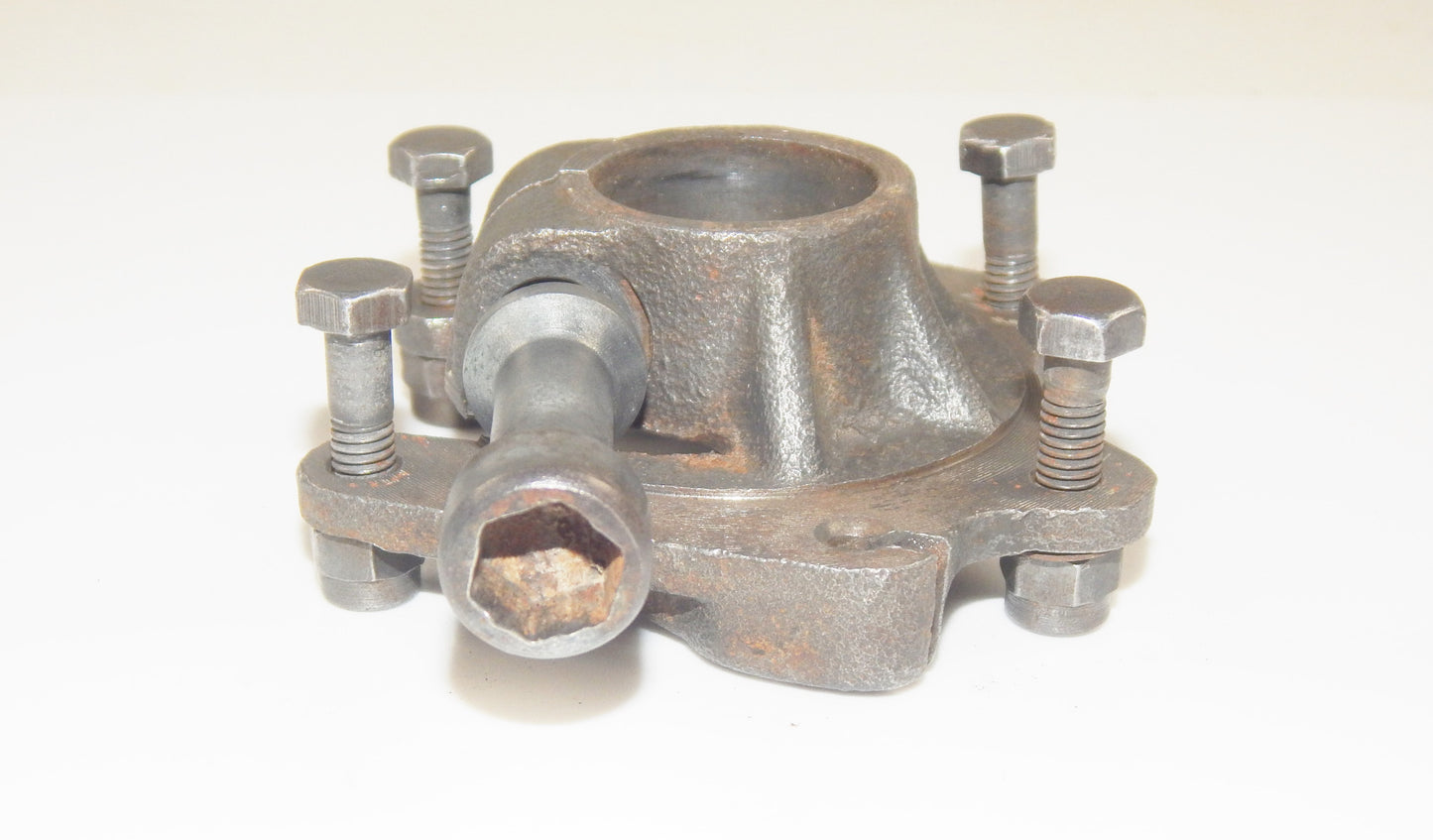 VINTAGE SCOOTER 1960 LAMBRETTA LI 150 HANDLEBAR CABLE HOLDER HUB HEADSET FRONT - MotoRaider