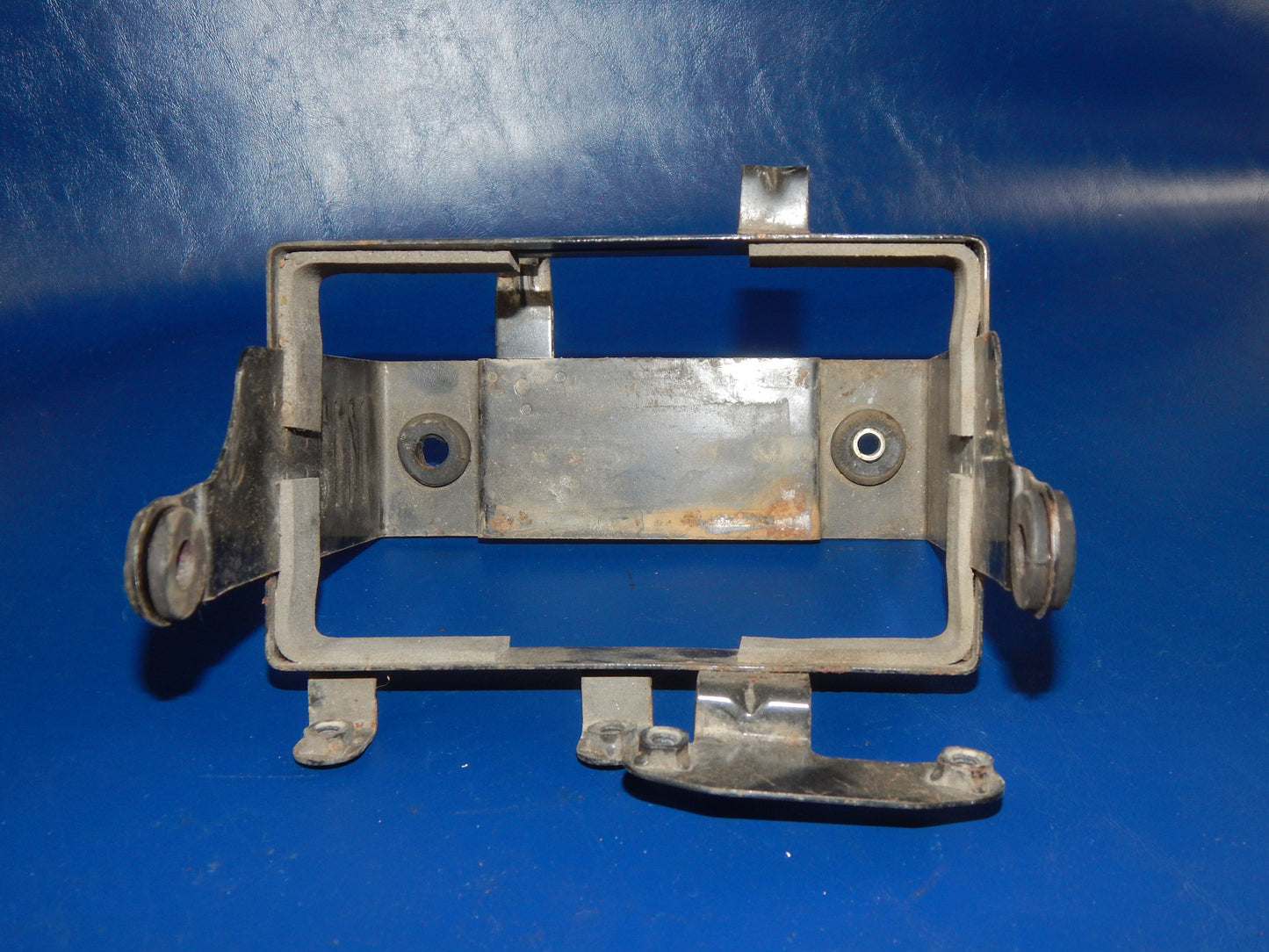1993 SUZUKI BANDIT GSF 400 BATTERY BOX TRAY HOLDER VINTAGE JAPAN - MotoRaider