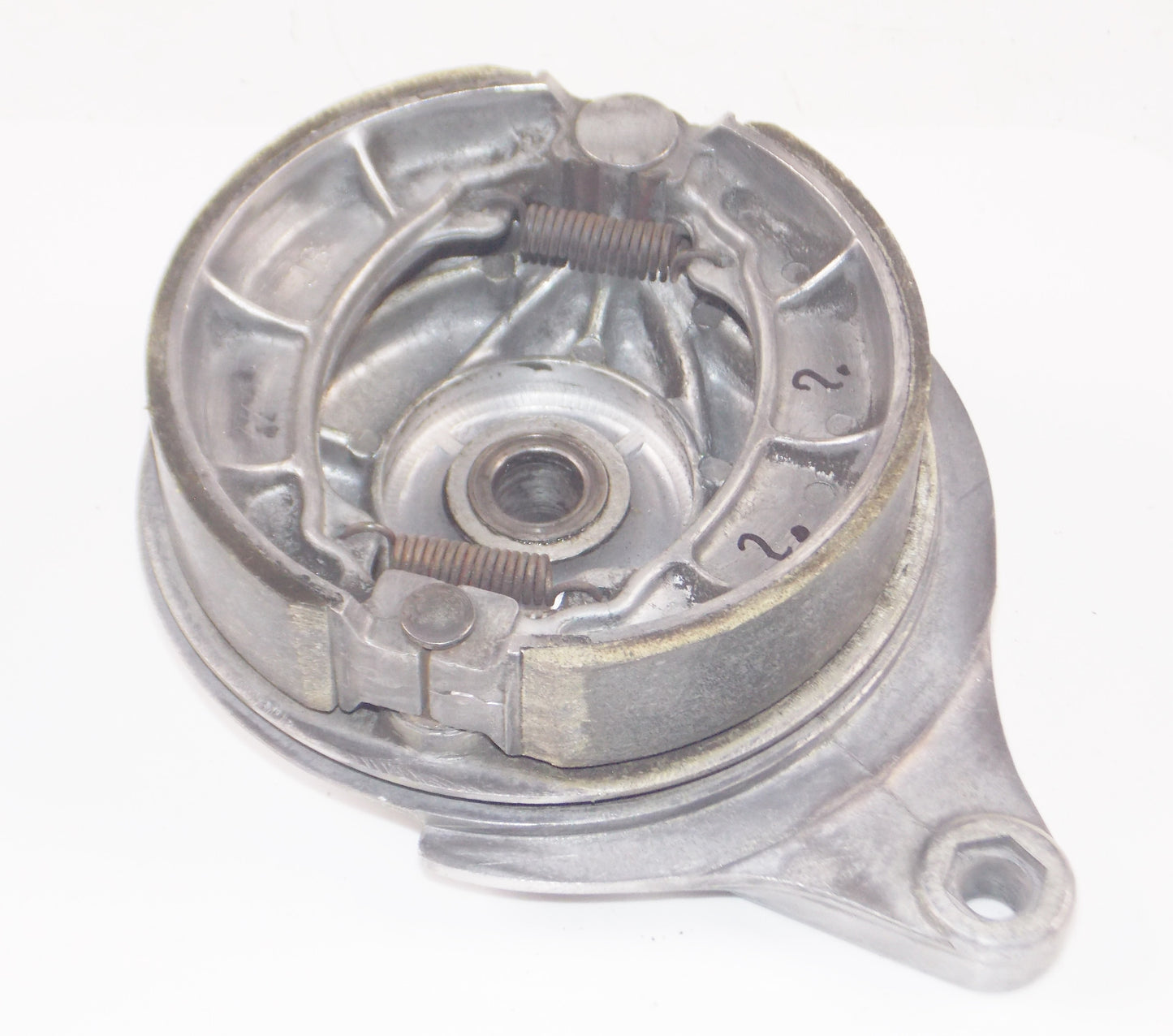 REAR WHEEL HUB PLATE BRAKE SHOES CARRIER VINTAGE HONDA OD=125mm SCOOTER MOPED - MotoRaider