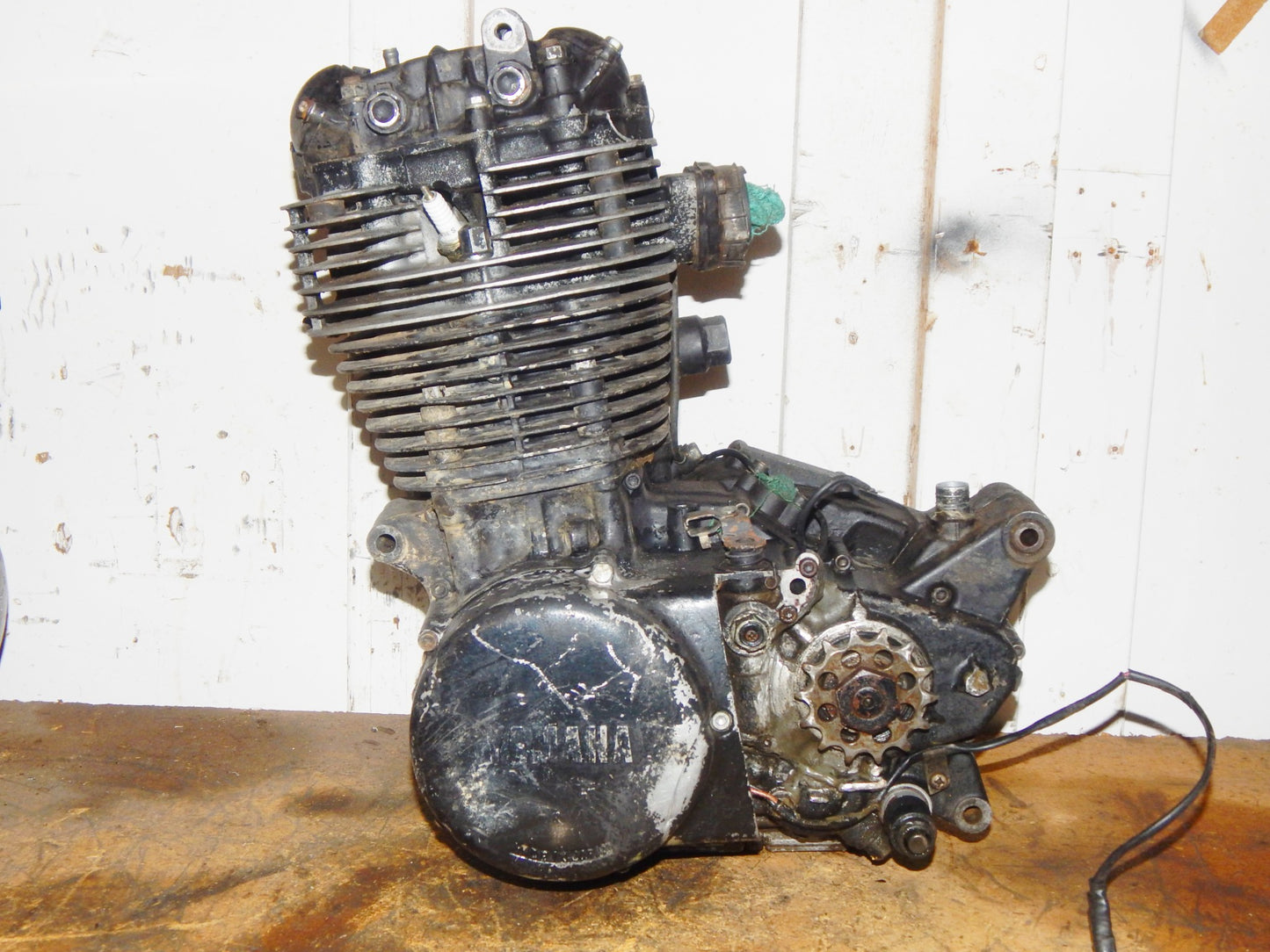 1976 YAMAHA TT500 ENGINE MOTOR 583-001107 CYLINDER CRANKCASE TRANSMISSION HEAD - MotoRaider