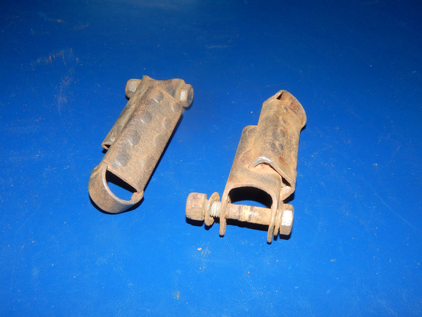 1971-75 PENTON KTM 125 250 FRAME CHASSIS FOOT PEG STAND STAY RIGHT LEFT VINTAGE - MotoRaider
