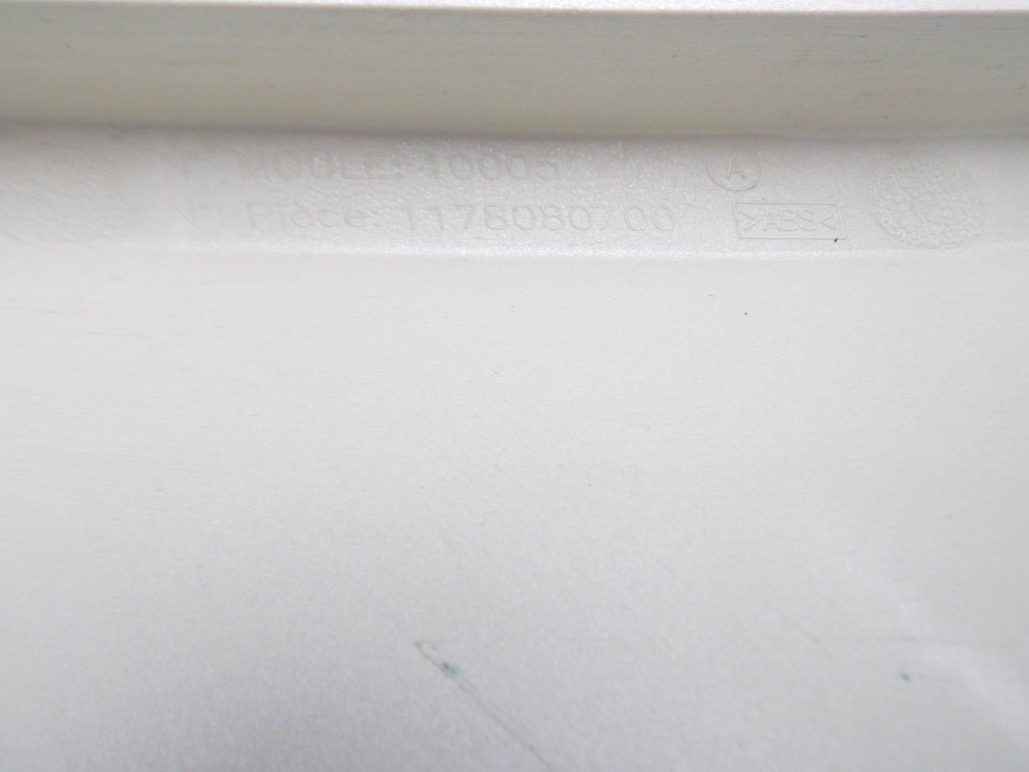 OEM PEUGEOT 2015 SAT 2 400MX FRONT LEFT LOWER FARING COVER 780807 | 1178080700 - MotoRaider