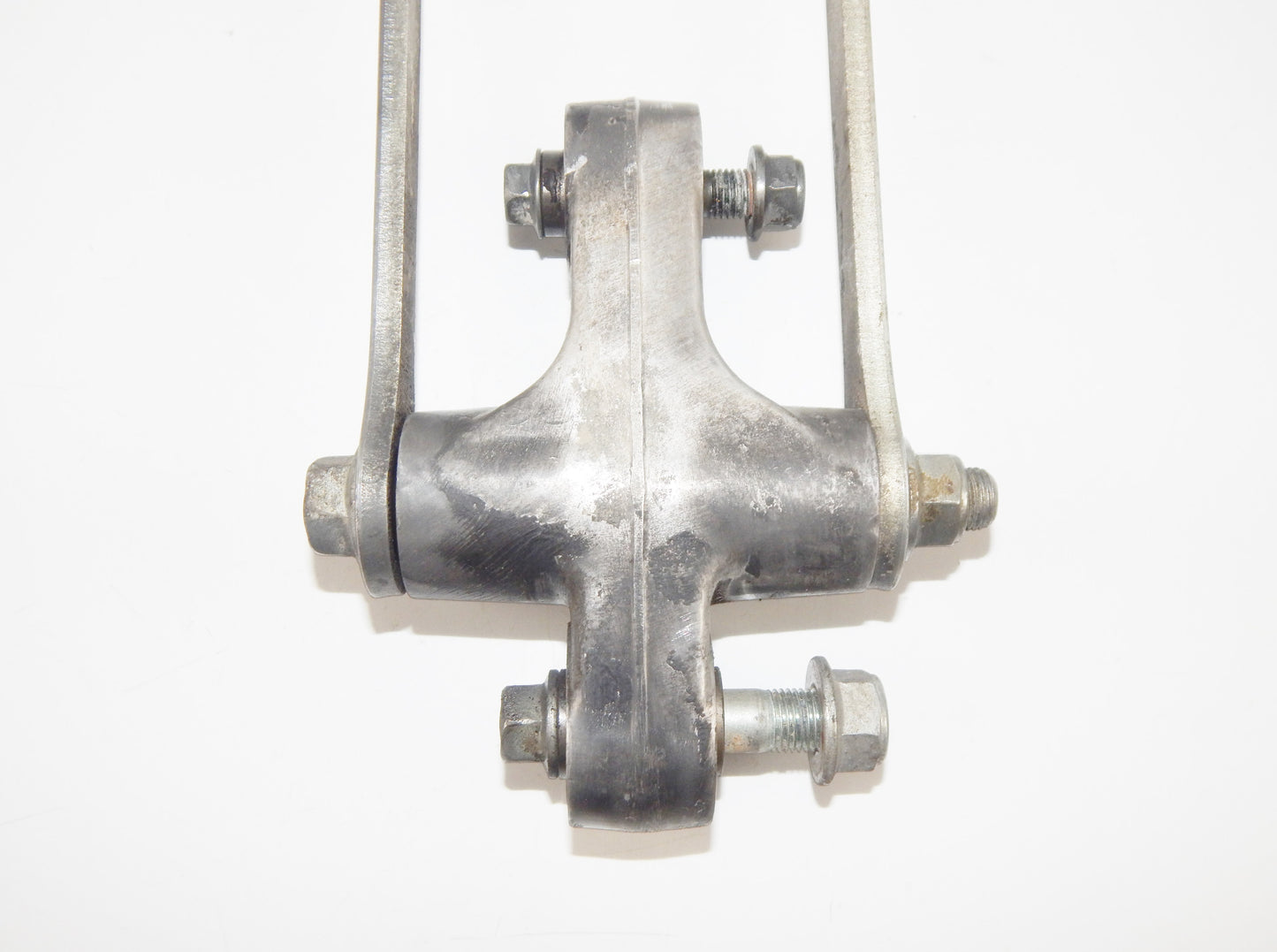 1994 SUZUKI BANDIT GSF400 REAR SHOCK CUSHION LINKCAGE LEVER SET CPL. 62600-33871 - MotoRaider