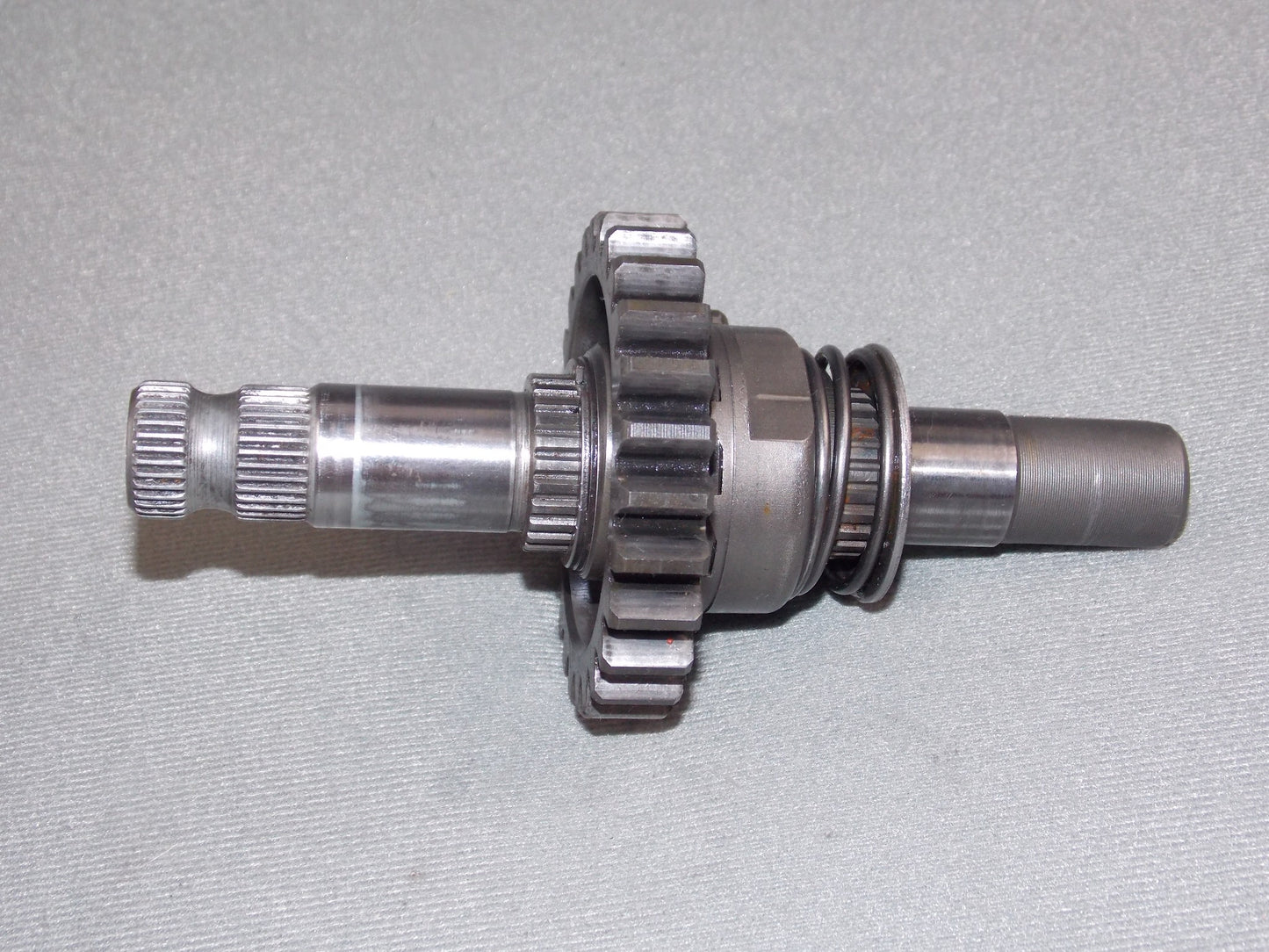 OEM YAMAHA 1976 YZ400 MOTOR ENGINE KICK STARTER SHAFT GEAR YZ 400 - MotoRaider
