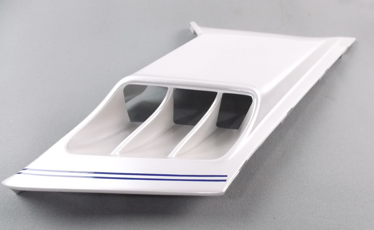 1990-92 BMW K100RS PERLSILBER BLUE STRIPING FAIRING PANEL LOWER LEFT 46632322237 - MotoRaider