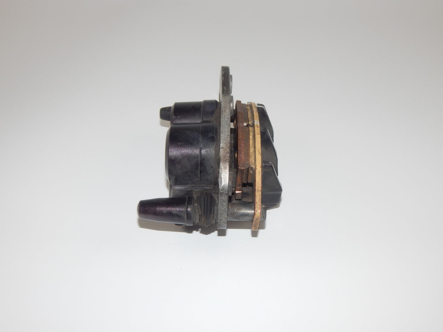 1986-1987 KAWASAKI GPX 750 FRONT WHEEL LEFT DISC BRAKE CALIPER VINTAGE JAPAN - MotoRaider