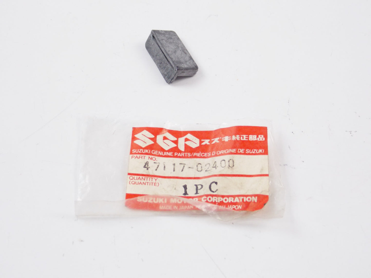 OEM SUZUKI 1978-1981 GS450/750/1000/1100/TS100/125 BATTERY CUSHION 47117-02400 - MotoRaider
