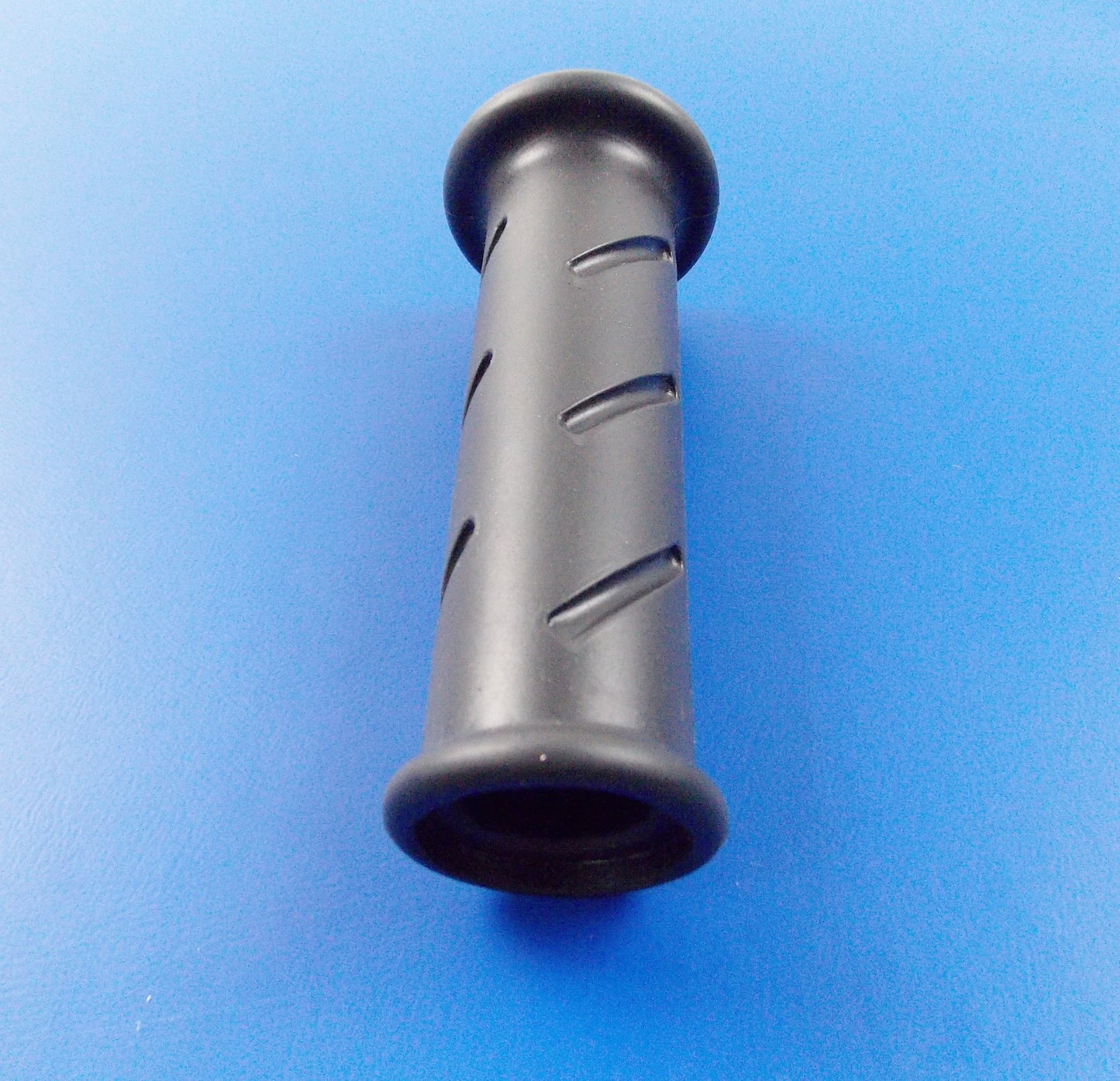 GARELLI SCOOTER BLACK LEFT HAND RUBBER GRIP 7/8" (22 mm) OPEN END - MotoRaider
