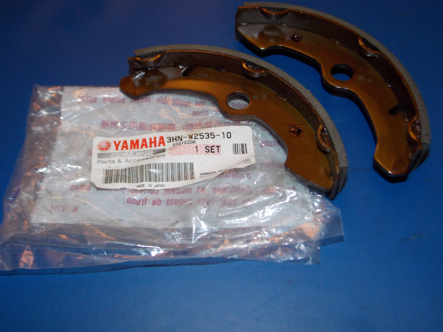 NOS YAMAHA 1989-1998 YFM350/400 BRAKE SHOE SET 3HN-W2535-10 - MotoRaider
