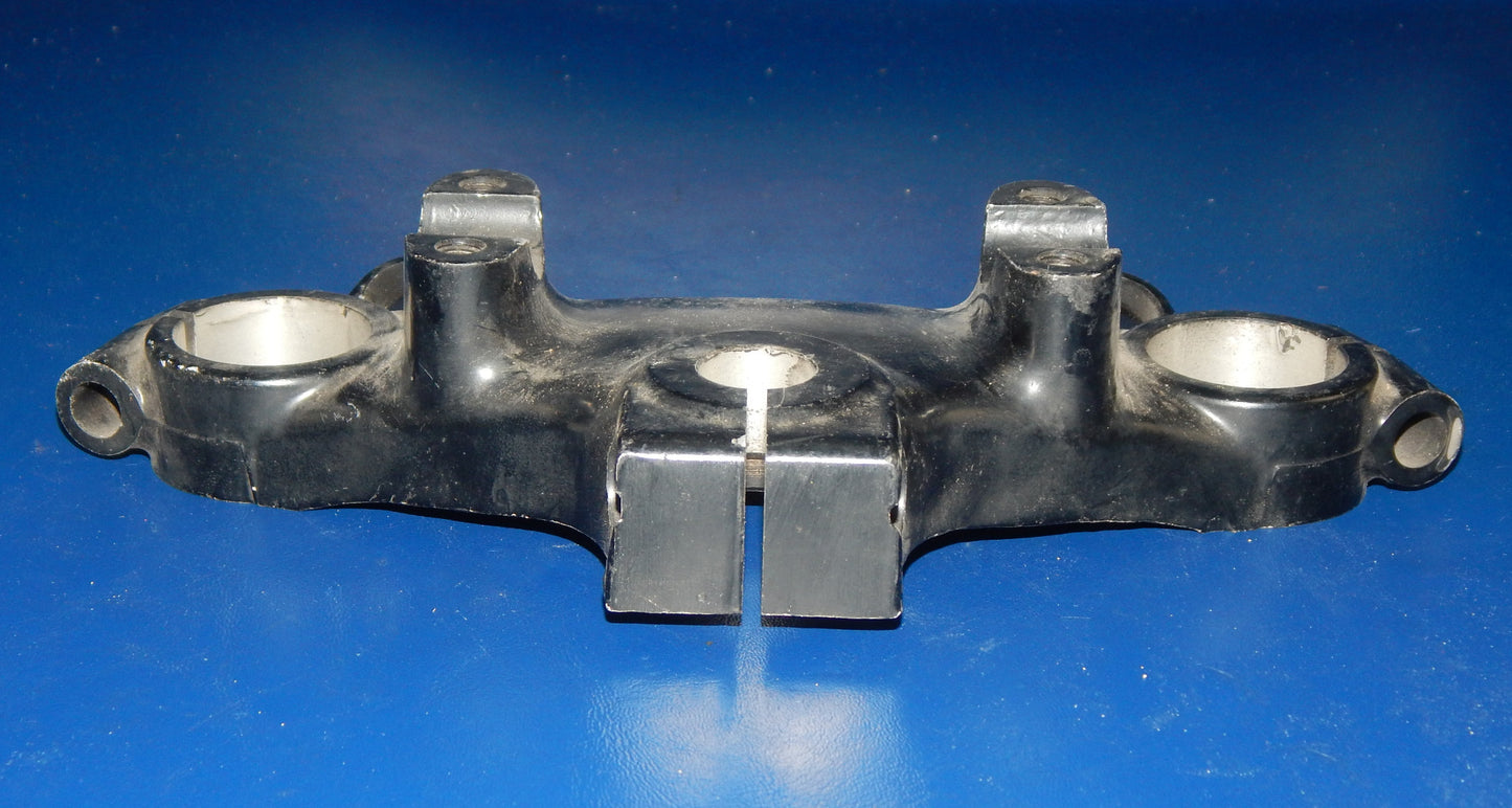 NOS SUZUKI FRONT FORK UPPER TRIPLE PLATE HANDLEBAR MOUNT 34mm TUBE VINTAGE - MotoRaider