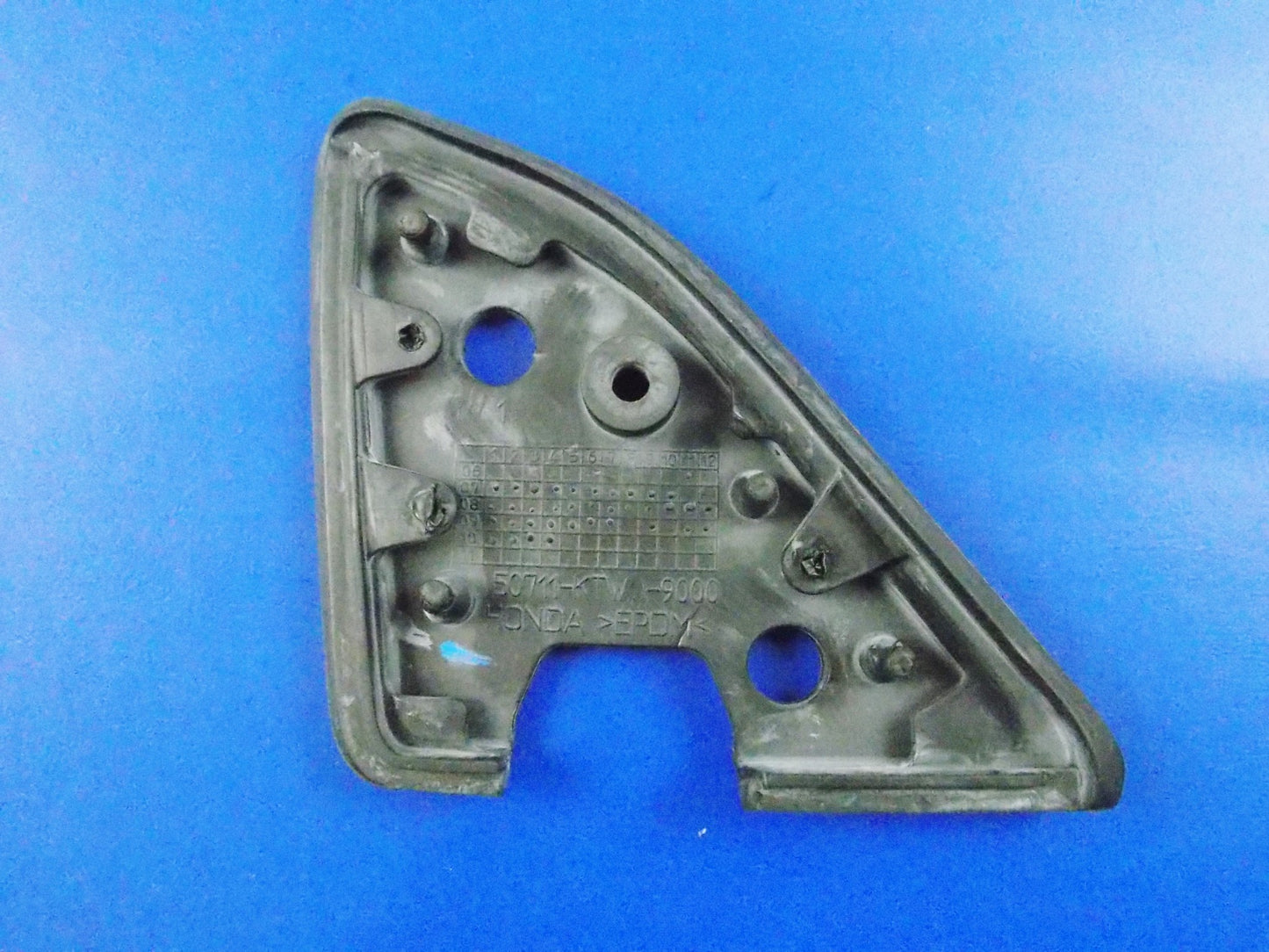 OEM HONDA 2007-2010 SH300 RUBBER R PILLION 50711-KTW-900 | 50711KTW900 - MotoRaider