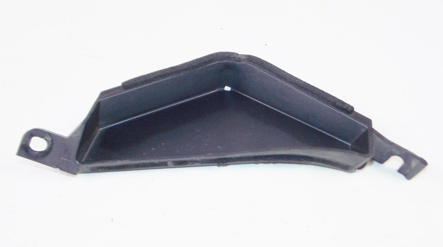 1994-1995 YAMAHA FZR 600R INNER FAIRING COWL PANELS 4JH-28397-00 | 4JH-28396-00 - MotoRaider