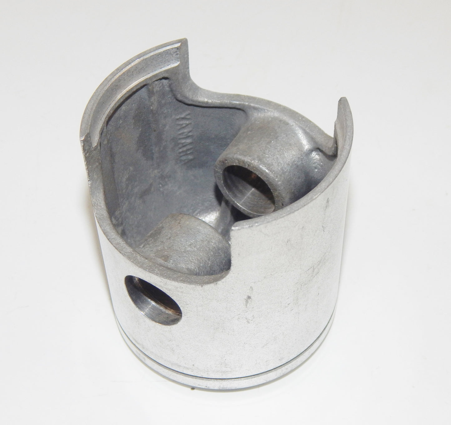 OEM 1975 YAMAHA SNOWMOBILE GPX338 GPX433 PISTON 68 mm VINTAGE - MotoRaider