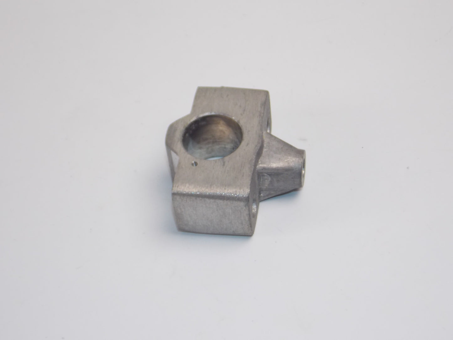 NOS OEM LAVERDA 1200 MOTOR ENGINE CAMSHAFT SUPPORT BRACKET BLOCK MOUNT 21103350 - MotoRaider