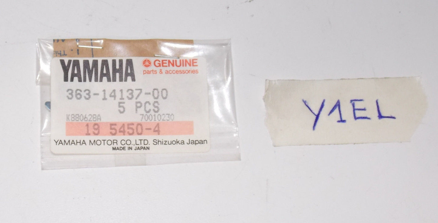 1 pair CIRCLIP NOS OEM YAMAHA 1973-2011 BADGER TRI MOTO CHAMP RAPTOR 99009-17500 - MotoRaider