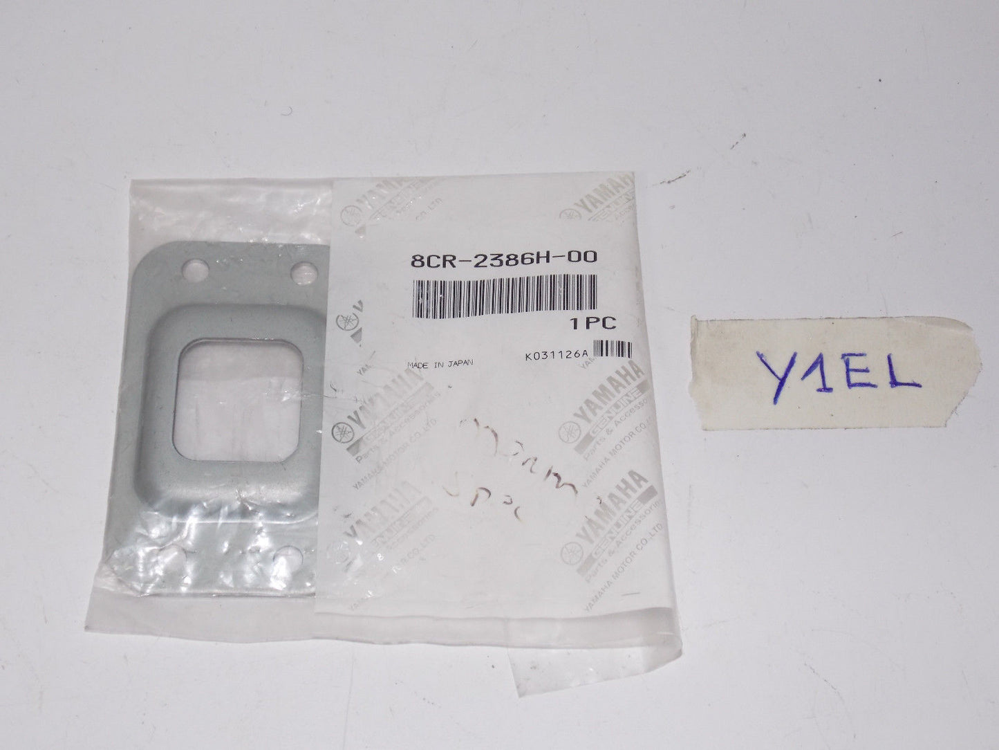 NOS YAMAHA STABALIZER COVER 1997-06 8CR-2386H VMAX 500 600 700 PHAZER500 SRX700 - MotoRaider
