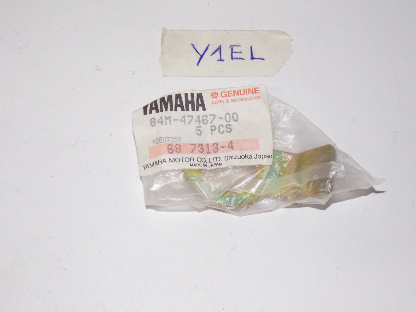 NOS YAMAHA PLATE GUIDE 1988-89 84M-47467 EX570EM EN M N - MotoRaider