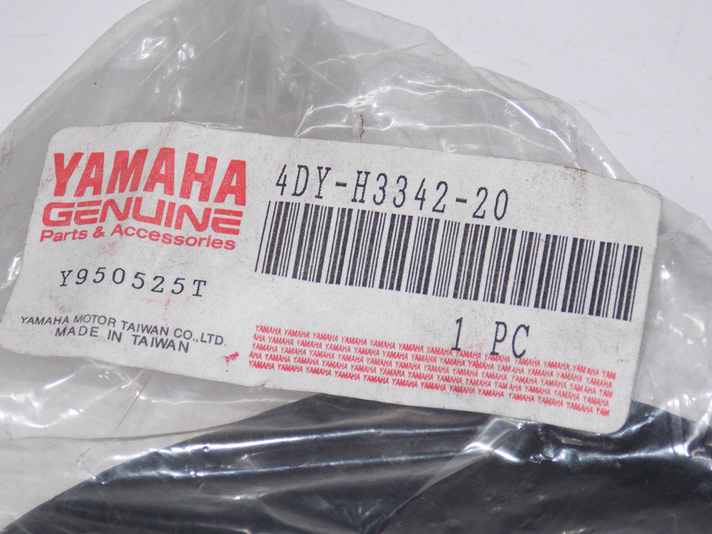 NOS OEM NEW YAMAHA SCOOTER 1995 YA50ZA YA50 REAR TURN SIGNAL COVER 4DY-H3342-20 - MotoRaider