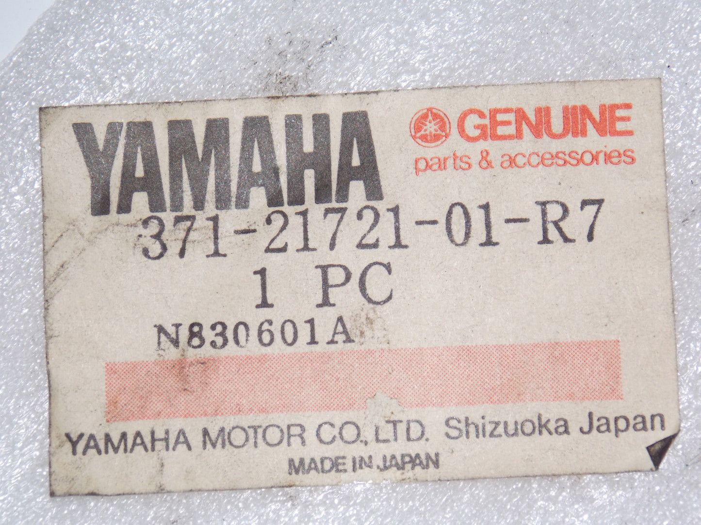 NOS OEM YAMAHA 1973 1974 1975 TX500 XS500 BATTERY SIDE COVER 371-21721-01-R7 - MotoRaider