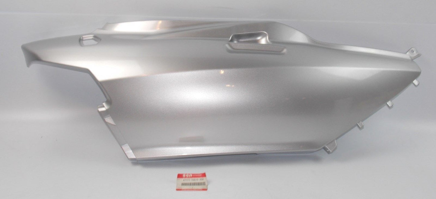 NOS SUZUKI 2003 2004 2005 RIGHT REAR SIDE COVER AN650 47111-10G10-YD8 - MotoRaider